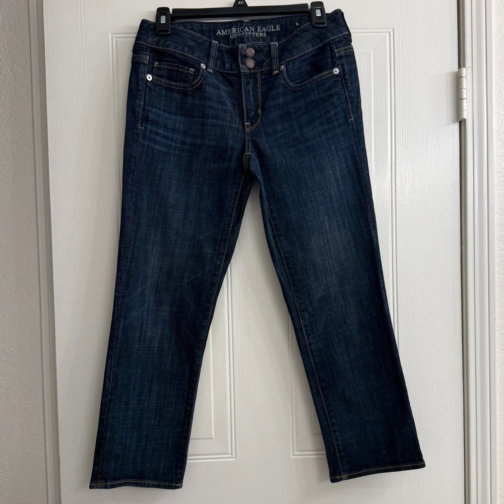 American Eagle Outfitters Artist Cropped Dark Wash Jeans. EUC Size 4. - Picture 10 of 10